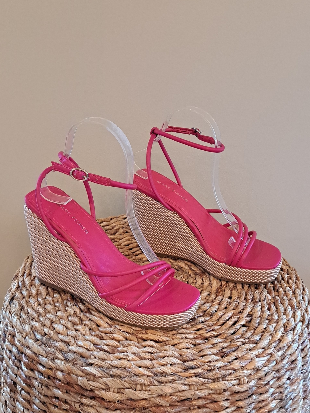 NWOT Marc Fisher‎ Womens Fuscia Pink Strappy 5" Woven Rope Wedge Sandals 7.5